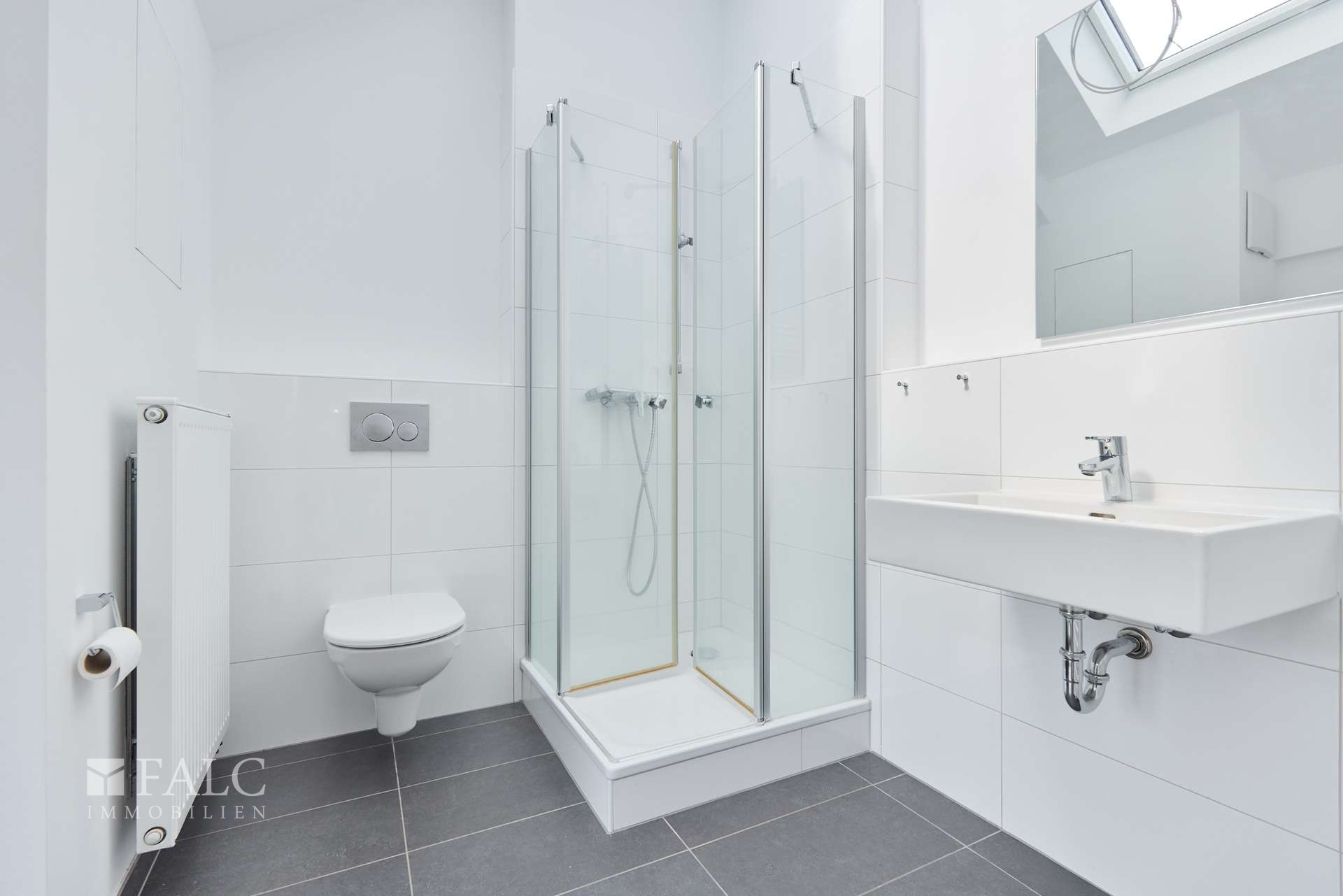 Modernes Badezimmer
